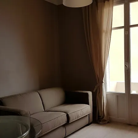 شقة Monaco Balcony Palace بوزولي